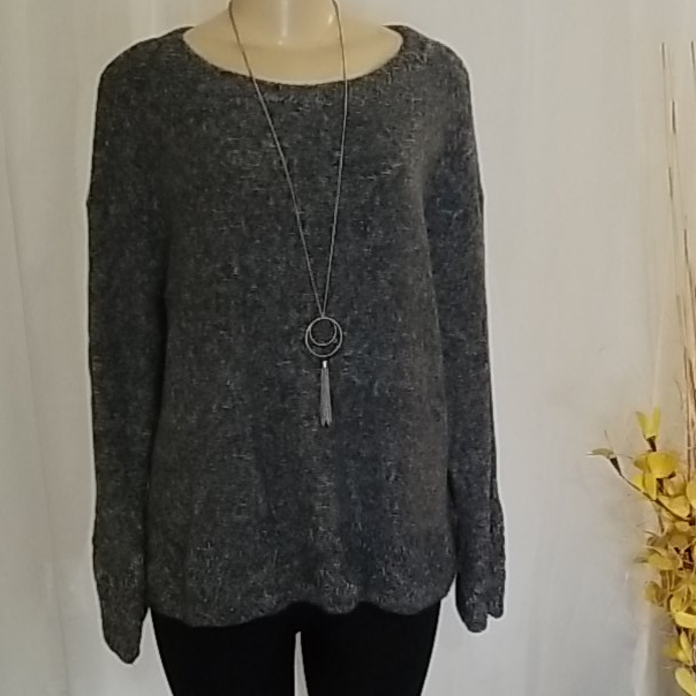 Style&Co Black and Grey Sweater